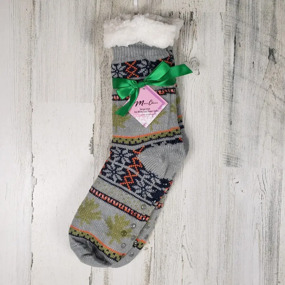 NWT Sherpa Lined Knit Winter Snowflake Leaf Design No-Slip Slipper Socks